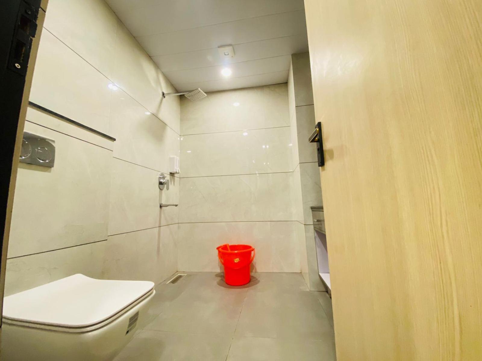 Hotel Holiday Grand Greater Noida Extérieur photo