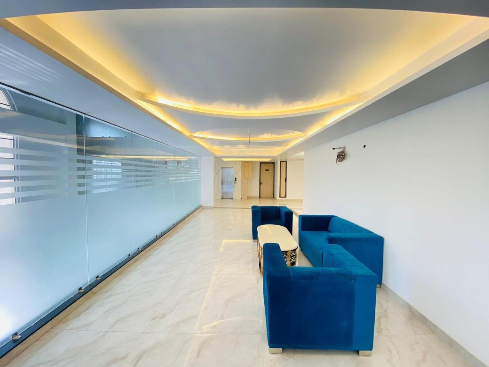 Hotel Holiday Grand Greater Noida Extérieur photo