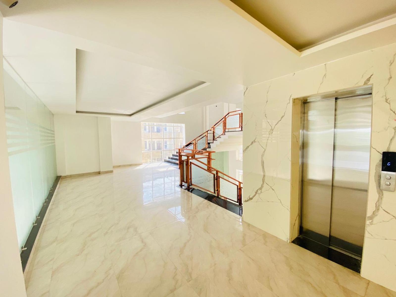 Hotel Holiday Grand Greater Noida Extérieur photo